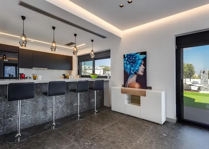 Villa Tropicana By Hersonissos (Crete)