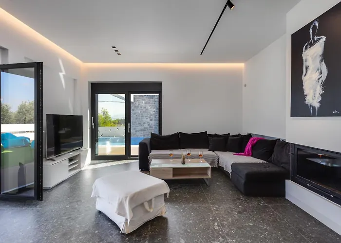 Tropicana By * Χερσόνησος