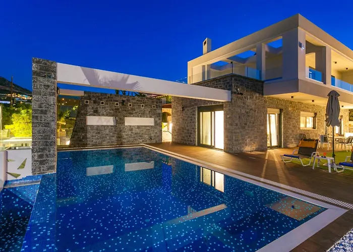 Tropicana By Villa *